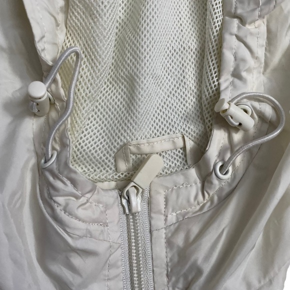 U.S. Polo Assn. White Lightweight Windbreaker Jacket Hooded Zippered Pockets M - Picture 13 of 16